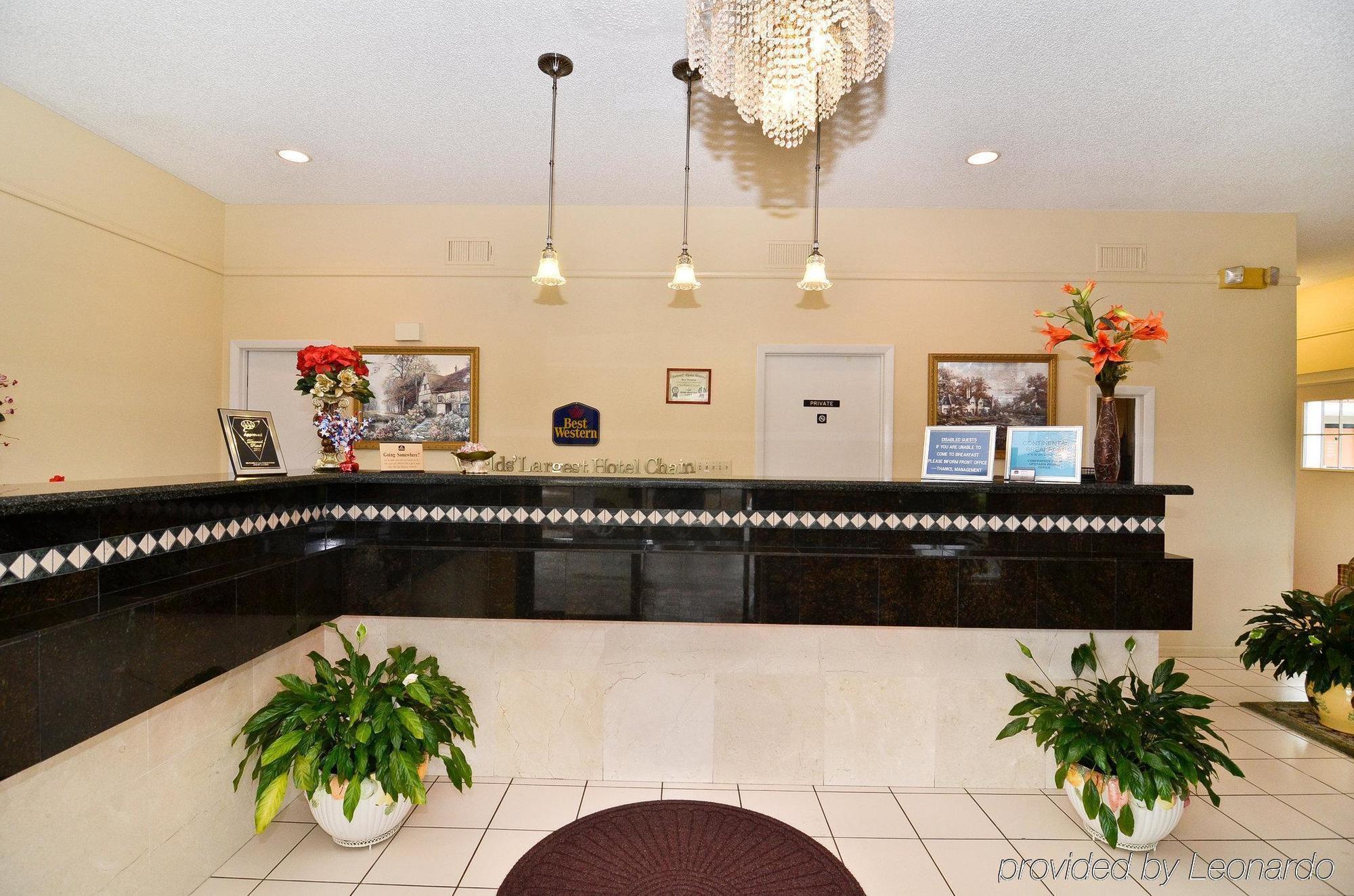 Quality Inn Near Manatee Springs State Park Чифленд Интерьер фото
