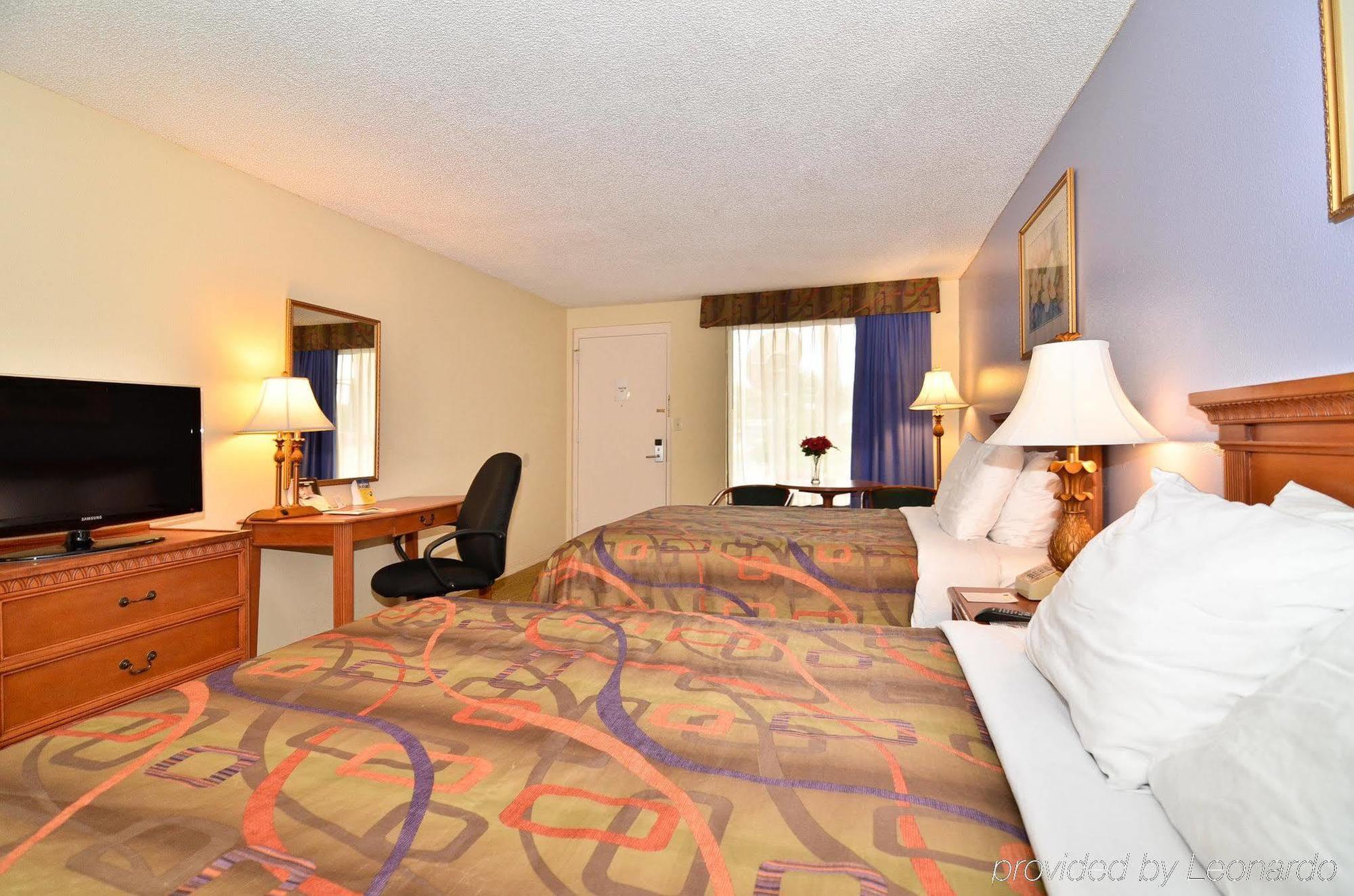 Quality Inn Near Manatee Springs State Park Чифленд Экстерьер фото