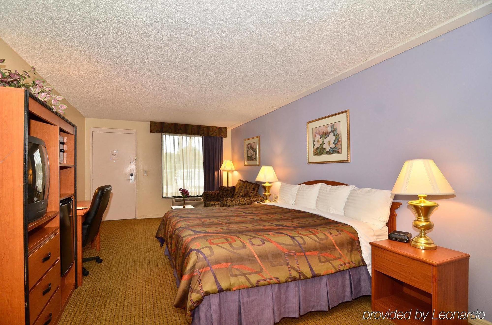 Quality Inn Near Manatee Springs State Park Чифленд Номер фото