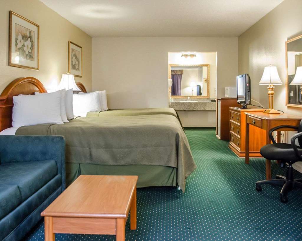 Quality Inn Near Manatee Springs State Park Чифленд Номер фото
